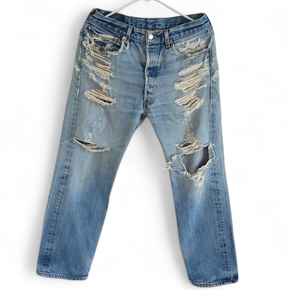 Levi Strauss Signature Denim - Levi Strauss Ripped Straight Leg Jeans Light Wash Denim Distressed Grunge Punk